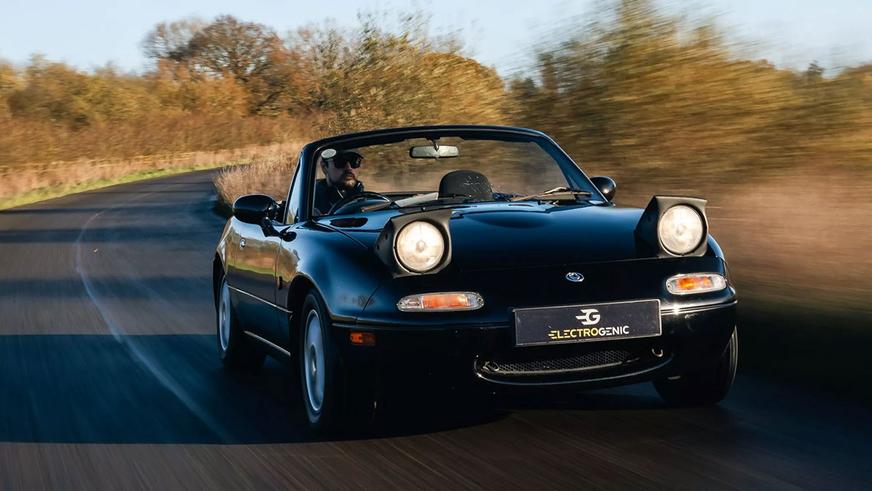 Классическую Mazda MX-5 превратили в электромобиль