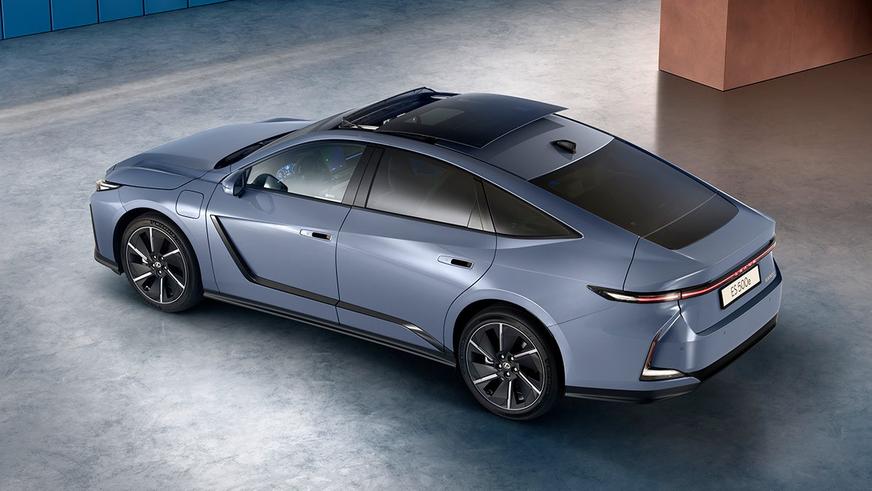 Новый Lexus ES для Европы. Фото и характеристики