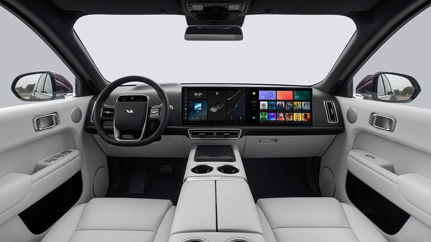 Автосалоны Li Auto открылись в Астане и Алматы