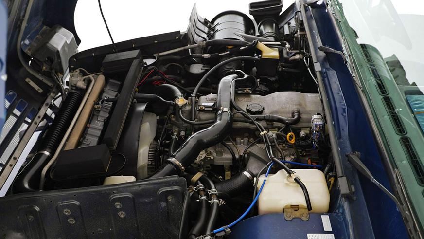 Редчайший Toyota Mega Cruiser не вызвал ажиотажа на аукционе