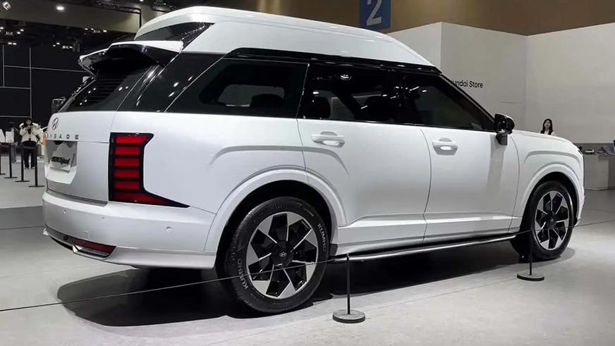 Hyundai Palisade получил версию с высокой крышей Hyundai Palisade получил версию с высокой крышей
