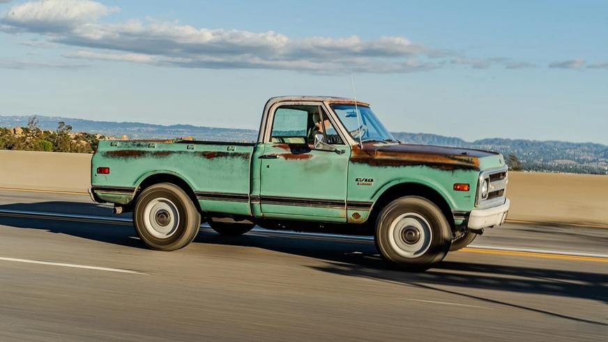 Кастомайзеры из США превратили новый Silverado в классический C10