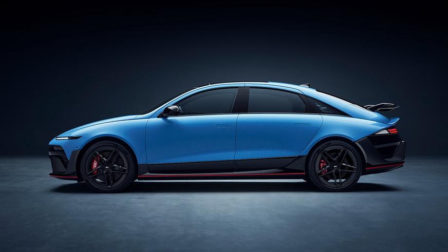 BMW iX3 стал «Всемирным автомобилем года»