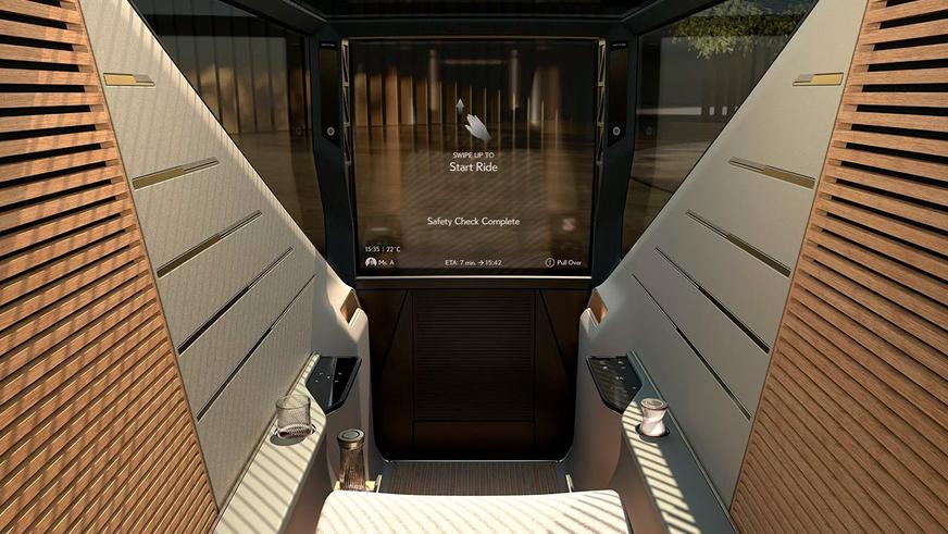 Lexus LS стал роскошным вэном с шестью колёсами