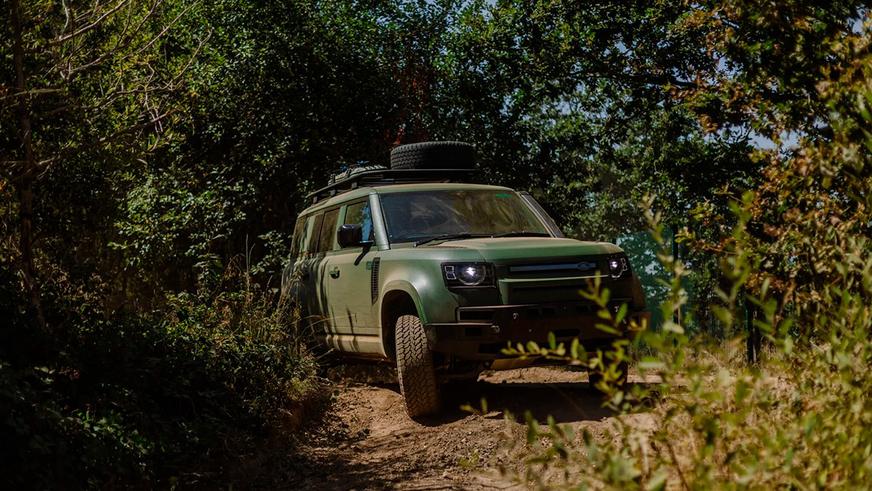 У Defender появилась упрощённая версия, но её не купить