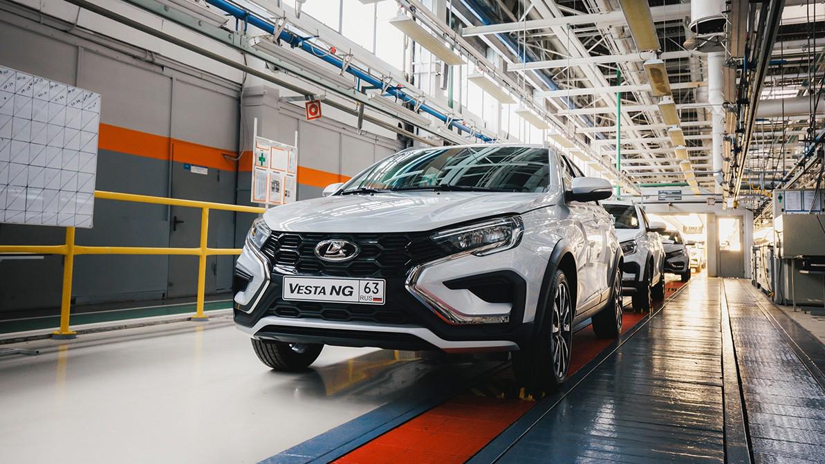 Не прошло и года. АВТОВАЗ возобновил выпуск Lada Vesta