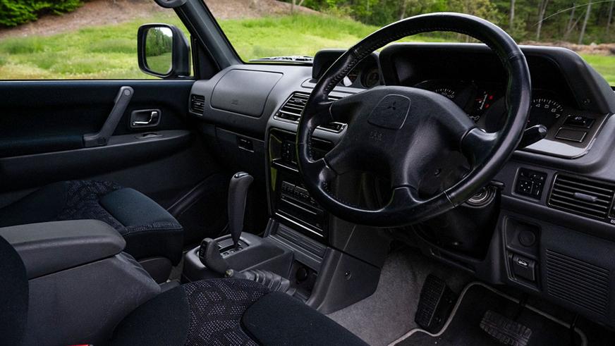 Редкий Mitsubishi Pajero Evolution выставили на продажу в США