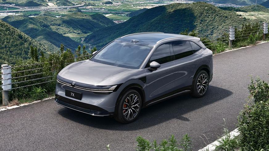 Представлен семейный электрокроссовер Zeekr 7X
