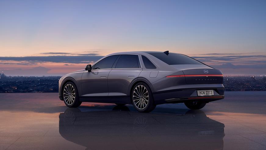 Hyundai рассказала о моторах и опциях нового Grandeur
