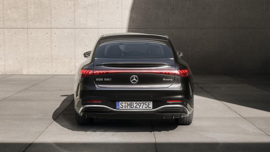 Mercedes-Benz EQS обновился и получил штурвал