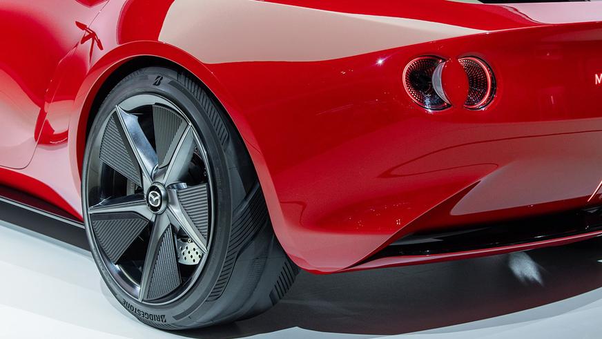 Спорткары будущего из Токио: от могучего GT-R на батарейках до электророторной RX-7