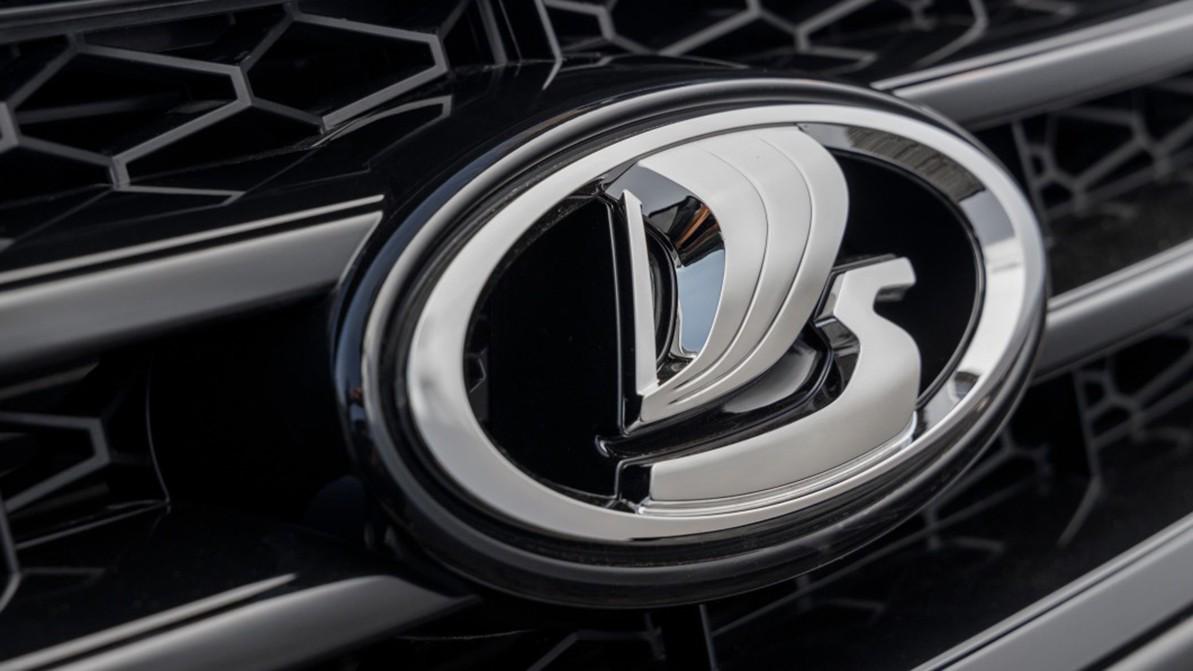 Lada Vesta-ға негізделген минивэн туралы алғашқы ақпарат