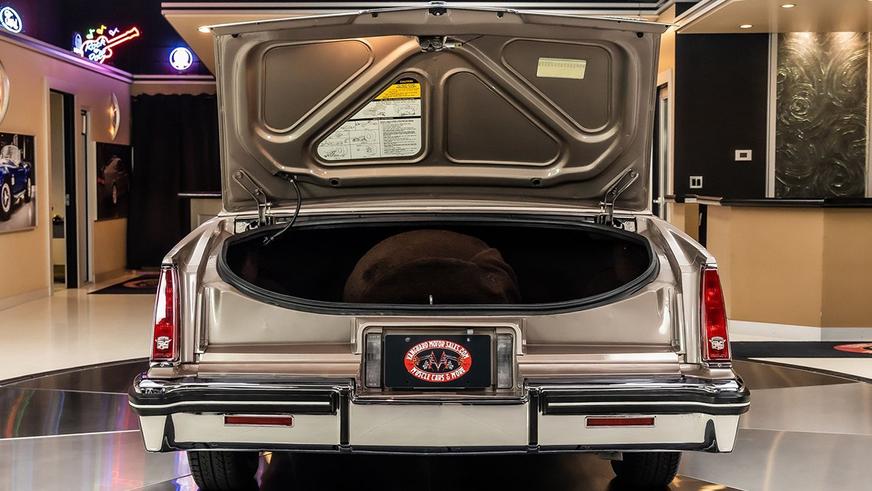 Cорокалетний Cadillac Eldorado с мизерным пробегом выставлен на продажу