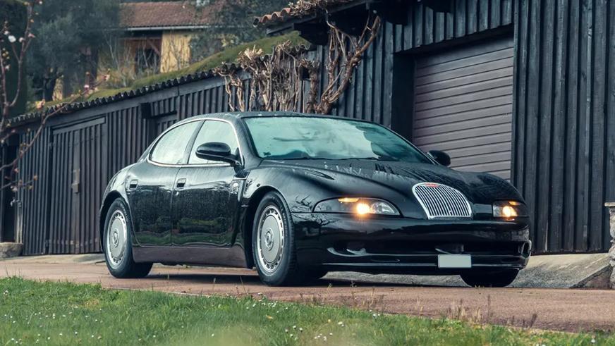 Редчайший Bugatti EB112 пустят с молотка