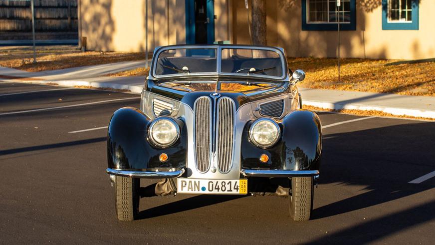 Довоенный BMW 327 выставили на торги в США