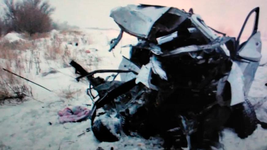 Два человека погибли в столкновении Hyundai Accent с КамАЗом