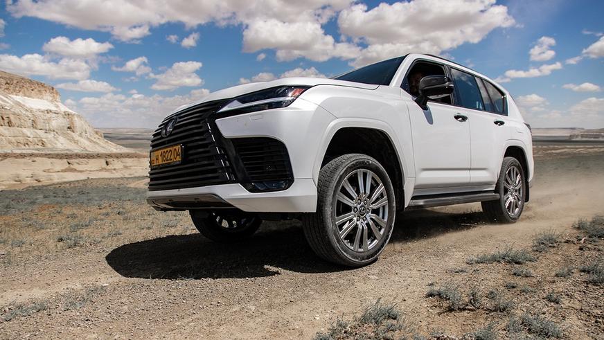 Lexus LX