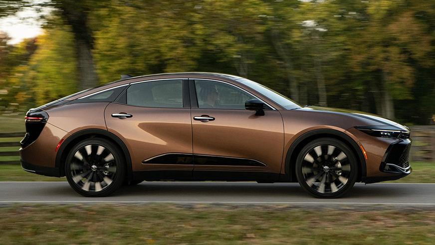 Toyota сделала Crown самостоятельной маркой для Китая