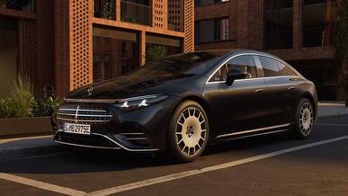 Mercedes-Benz EQS обновился и получил штурвал