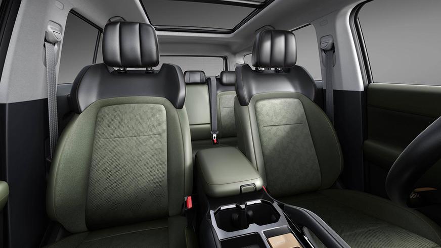 В Китае появился свой iCar — это электрический кроссовер от Chery