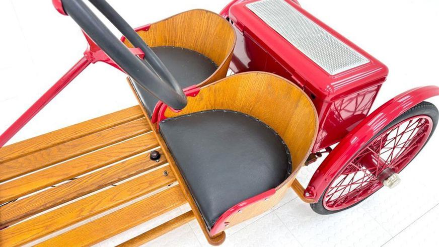 На продажу выставлен 100-летний электрокар, очень недорого