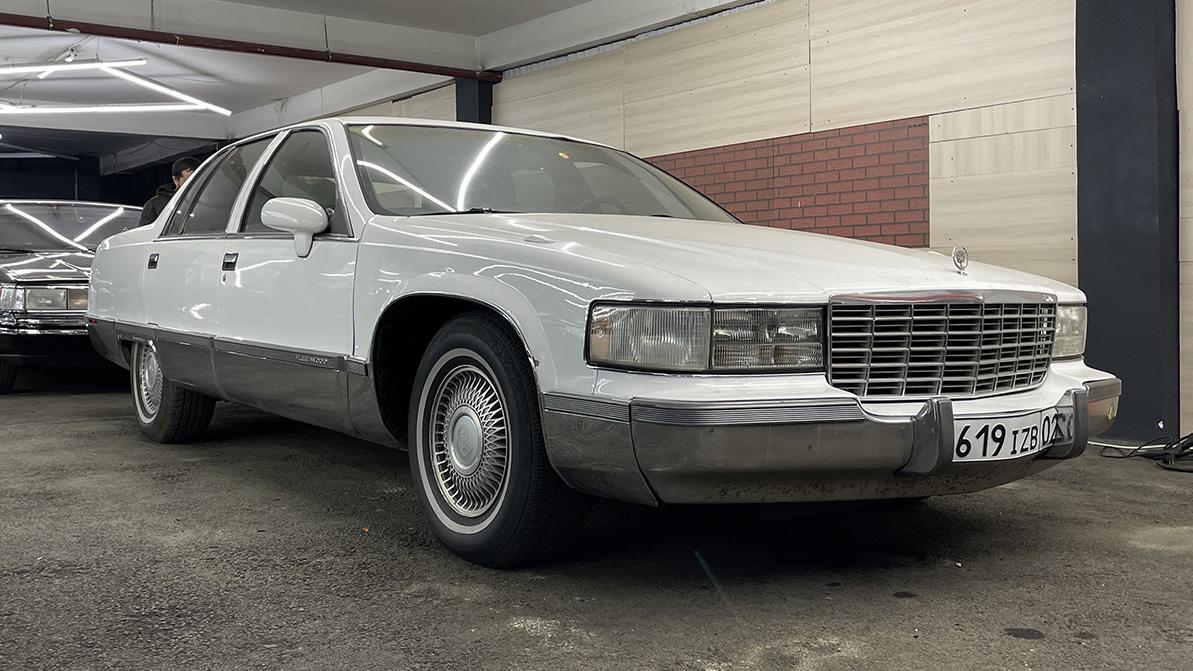 Наследие олигарха: Cadillac Fleetwood 1993 года в Алматы