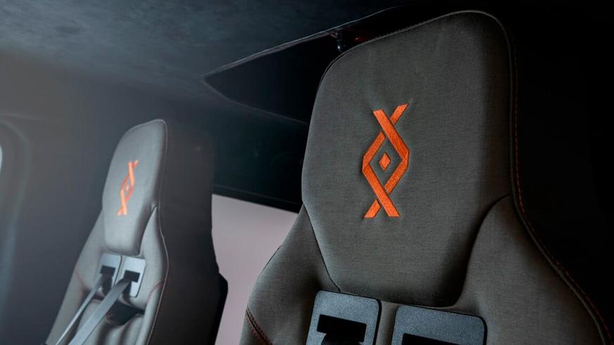 В продаже появился бронированный гелик от Brabus без пробега