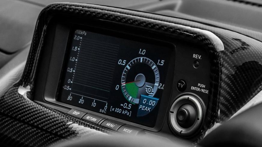 Один из самых редких Nissan Skyline GT-R появился в продаже в Дубае
