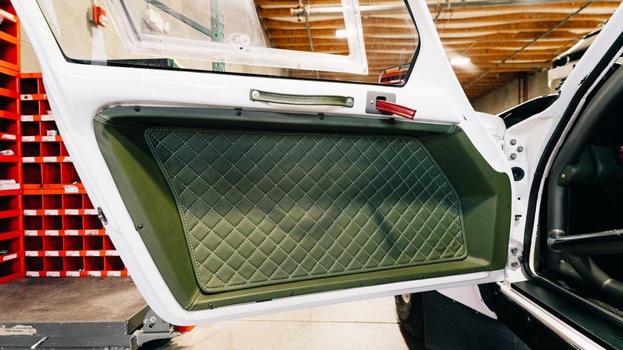 За внедорожный Porsche 911 заплатили более 443 тысяч долларов