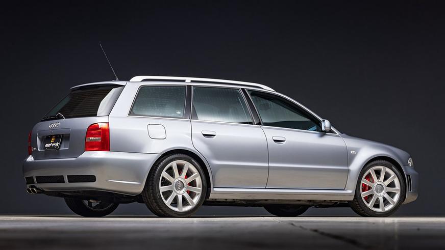 За первое поколение Audi RS4 заплатили 175 000 долларов