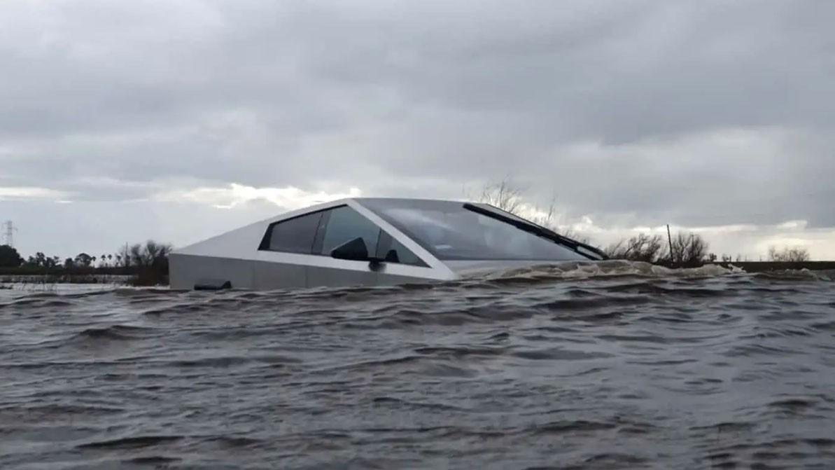 Tesla Cybetruck проверили глубокой водой