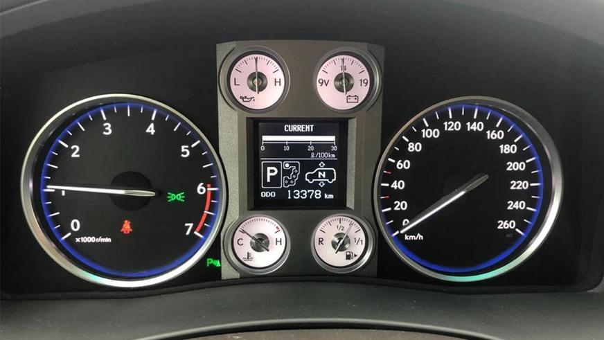 Десятилетний Lexus LX570 почти без пробега на Kolesa.kz