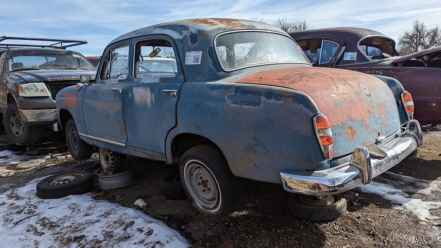 В США на свалке обнаружили предка Е-класса