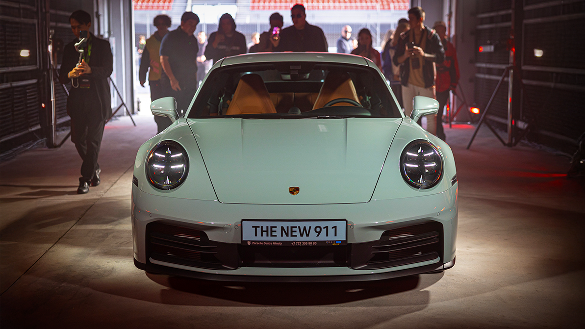 Обновлённый Porsche 911 прибыл в Казахстан