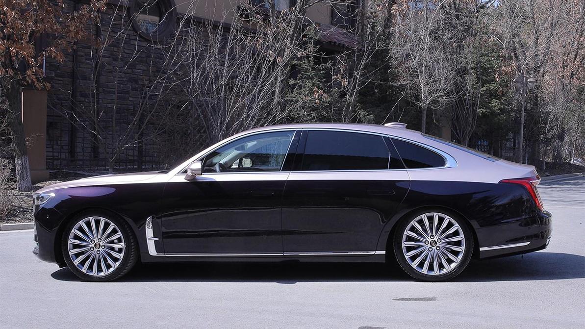 Hongqi H9 оказался на треть доступнее немецких конкурентов