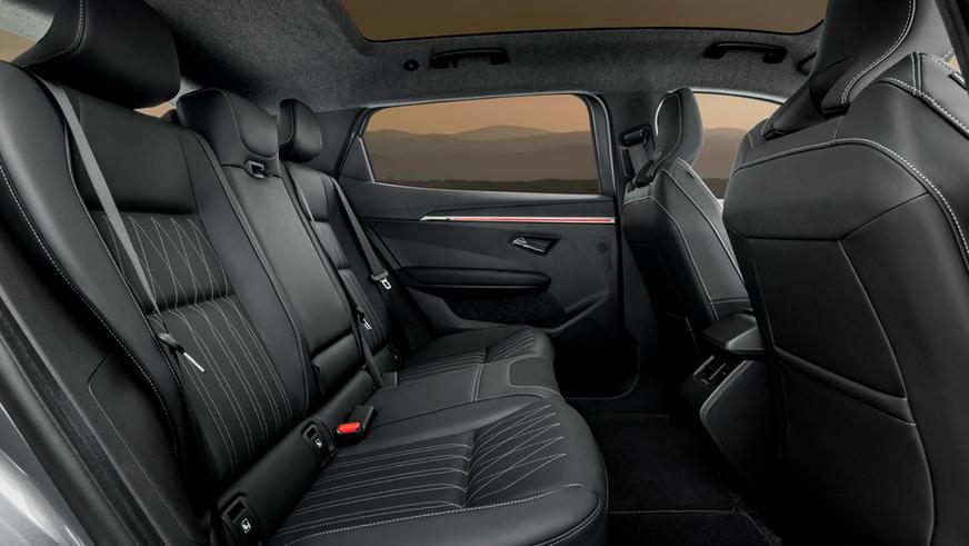 Mitsubishi Eclipse Cross стал электрокаром на платформе Renault