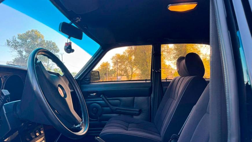 «Волгу» с сюрпризом продают на Kolesa.kz за 35 млн тенге