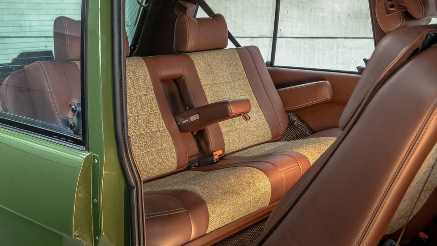 Старый Range Rover превратили в рестомод с мотором от Tesla