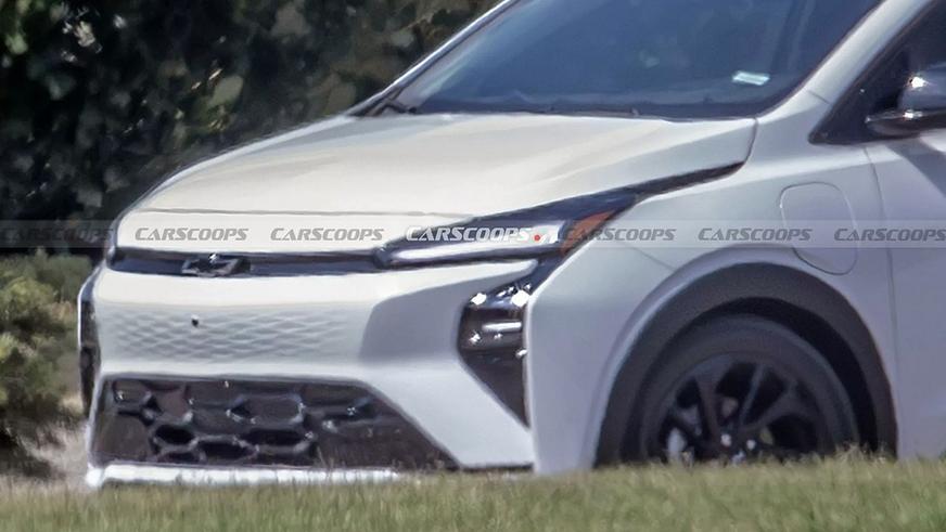 Новый Chevrolet Bolt засекли на дорогах