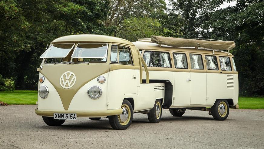 Volkswagen T2 превратили в тягач-кемпер и выставили на продажу