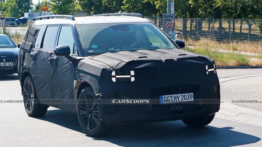 Новый Hyundai Santa Fe показал оптику в стиле бюджетного Exter