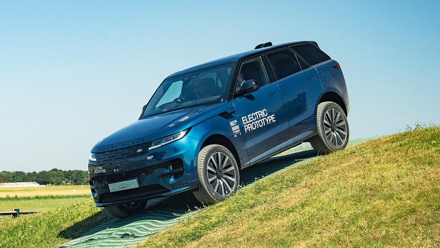Электрический Range Rover Sport впервые показался на публике
