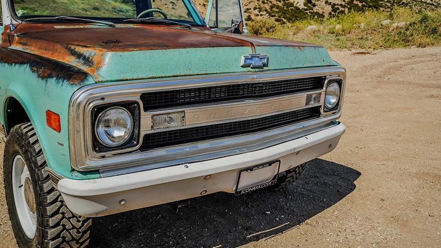 Кастомайзеры из США превратили новый Silverado в классический C10