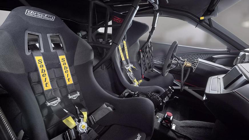 Dodge Charger всё же получил V8, но ездить на нём по дорогам нельзя