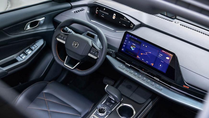 Какие новые авто от 10 млн до 15 млн пользуются интересом на Kolesa.kz