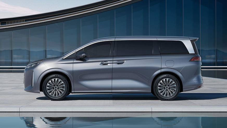 BYD открыл приём заказов на новый минивэн Xia