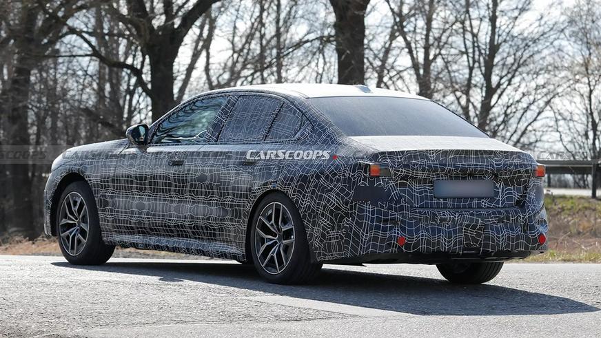 BMW 5-й серии неспешно готовится к обновлению