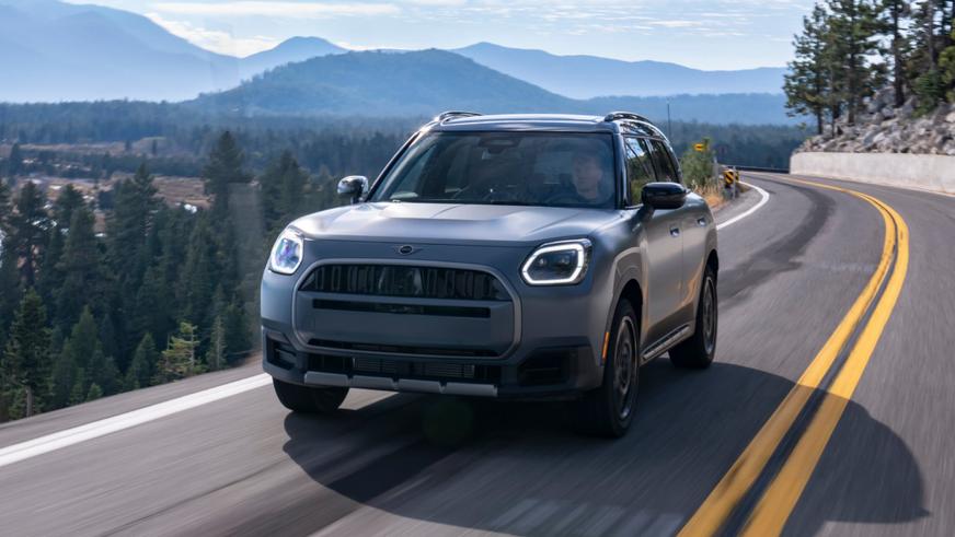 В линейку Mini Countryman вернули вседорожный Untamed Edition