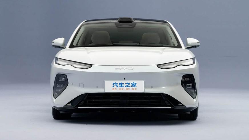 BYD представила 5.1-метровый седан Seal 08