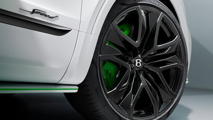 Bentley показала самую мощную Bentayga в истории